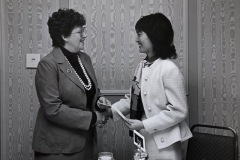 1984 : Lien Chao came to Canada to pursue her graduate studies with the scholarship from Ontario Women Teachers’ Association. 